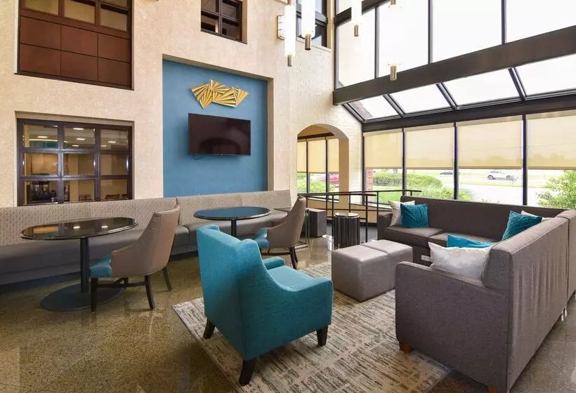 ホテル Best Western Plus Indianapolis North At Pyramids