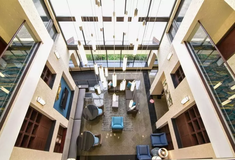 ホテル Best Western Plus Indianapolis North At Pyramids