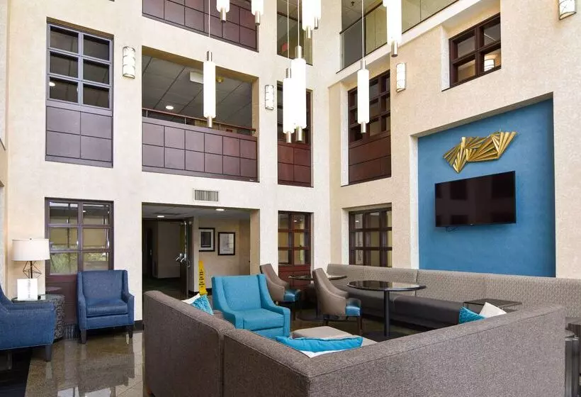 ホテル Best Western Plus Indianapolis North At Pyramids