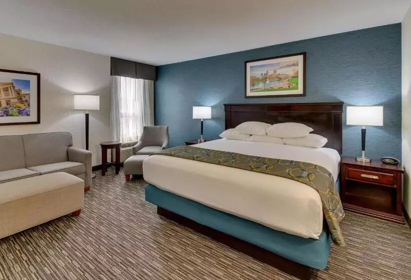 ホテル Best Western Plus Indianapolis North At Pyramids