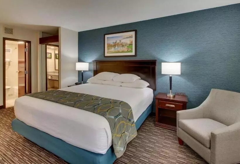 ホテル Best Western Plus Indianapolis North At Pyramids