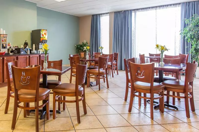 Отель Red Roof Inn Atlanta Airport Ne Conley