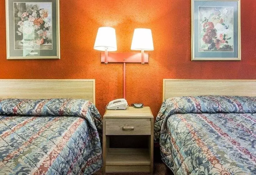 فندق Econo Lodge