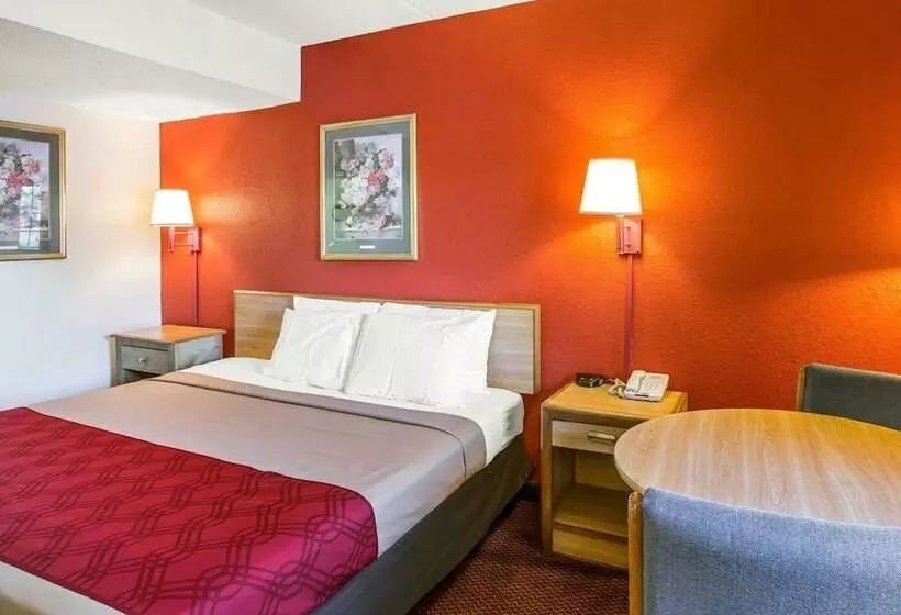 فندق Econo Lodge