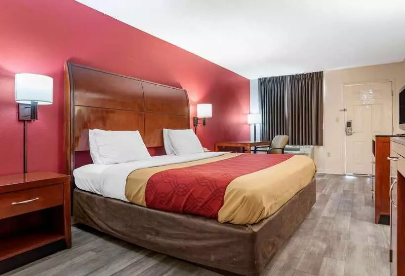 هتل Econo Lodge Pearl