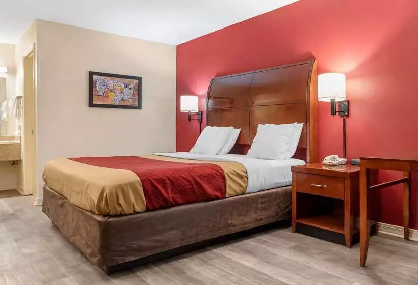 هتل Econo Lodge Pearl