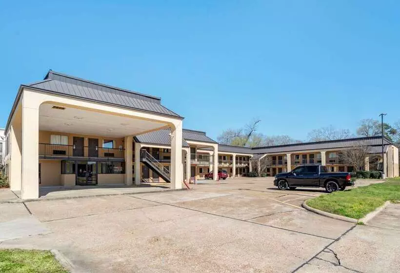 هتل Econo Lodge Pearl