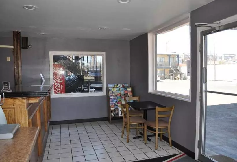 ホテル Raider Inn