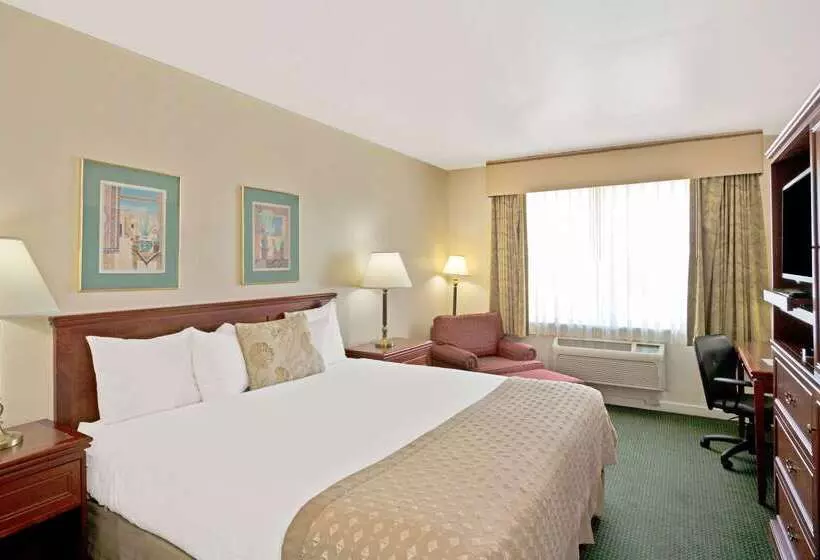 酒店 Ramada By Wyndham Draper