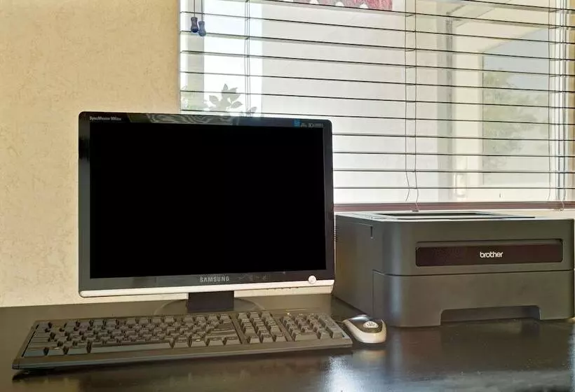 酒店 Ramada By Wyndham Draper