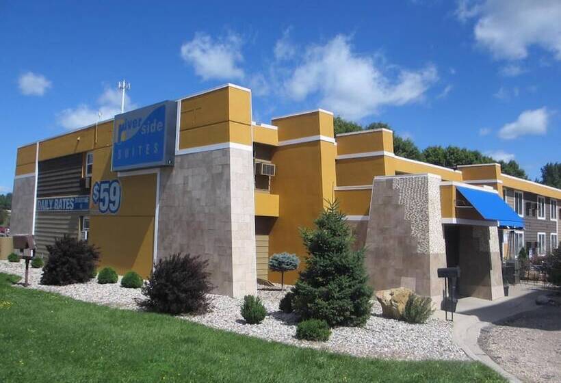 בית מלון כפרי Riverside Suites