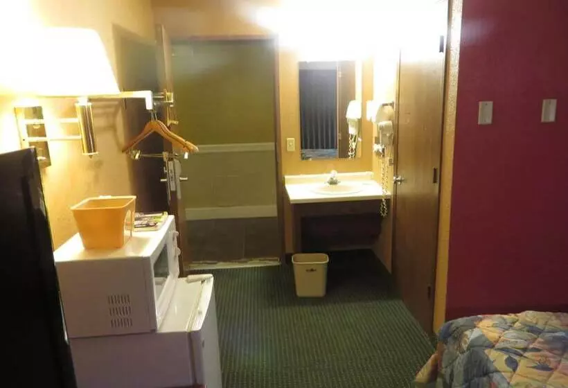 酒店 Riverside Suites