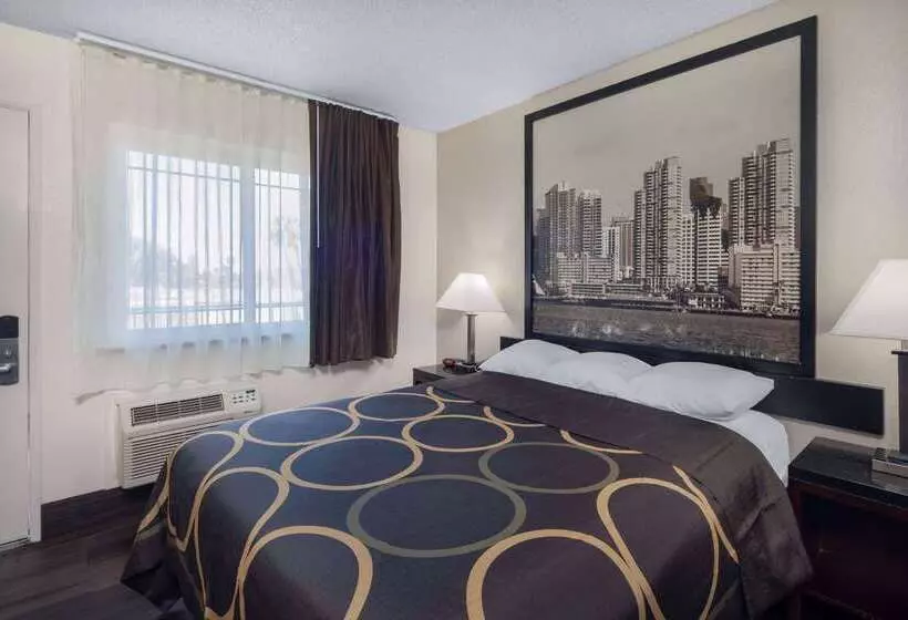 Super 8 By Wyndham San Diego Hotel Circle