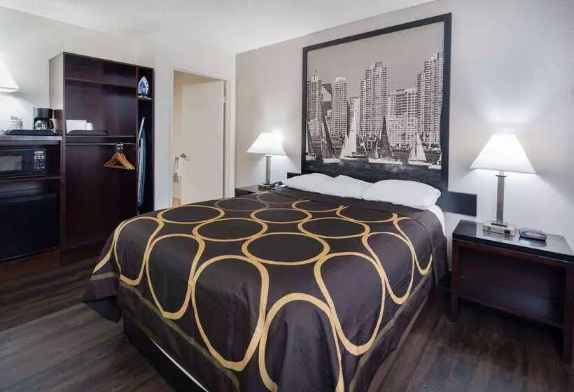 Super 8 By Wyndham San Diego Hotel Circle