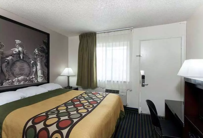 Super 8 By Wyndham San Diego Hotel Circle