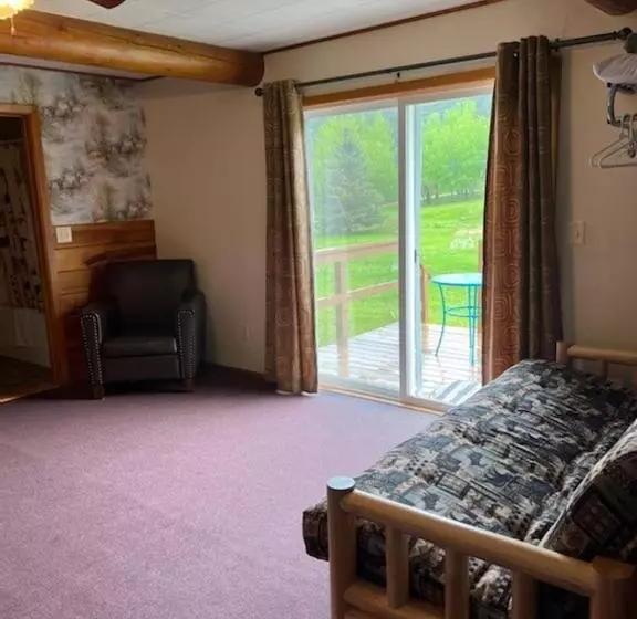 ホテル Spring Creek Inn