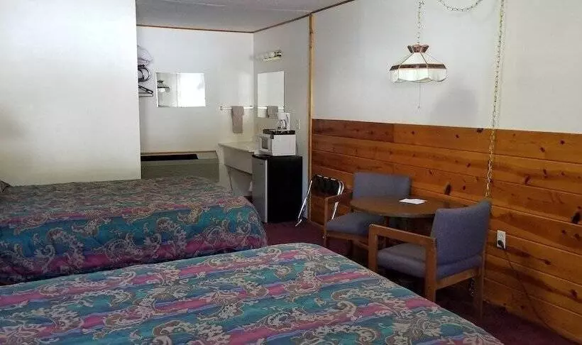 ホテル Spring Creek Inn