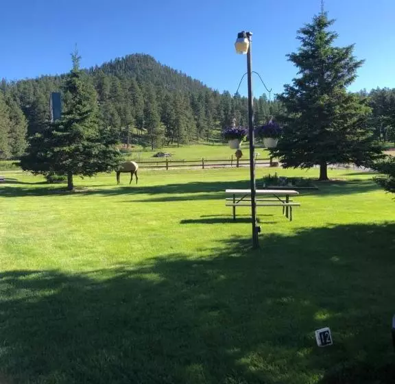 ホテル Spring Creek Inn
