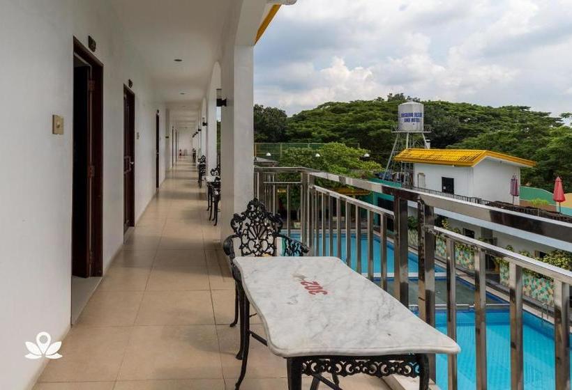 בית מלון כפרי Zen Rooms Rosario Resort Batangas