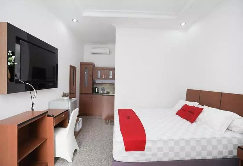 ペンション Reddoorz Syariah Near Bundaran Joeang