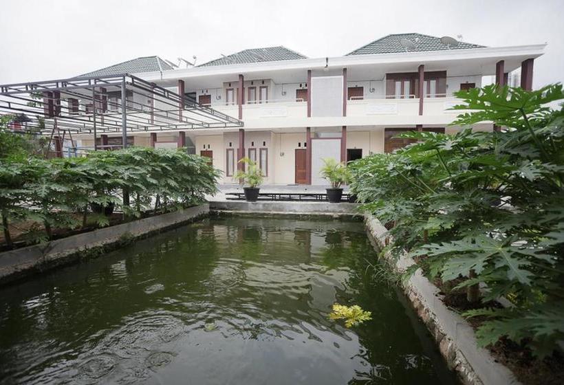 פנסיון Reddoorz Syariah Near Bundaran Joeang