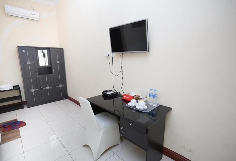 פנסיון Reddoorz Syariah Near Bundaran Joeang