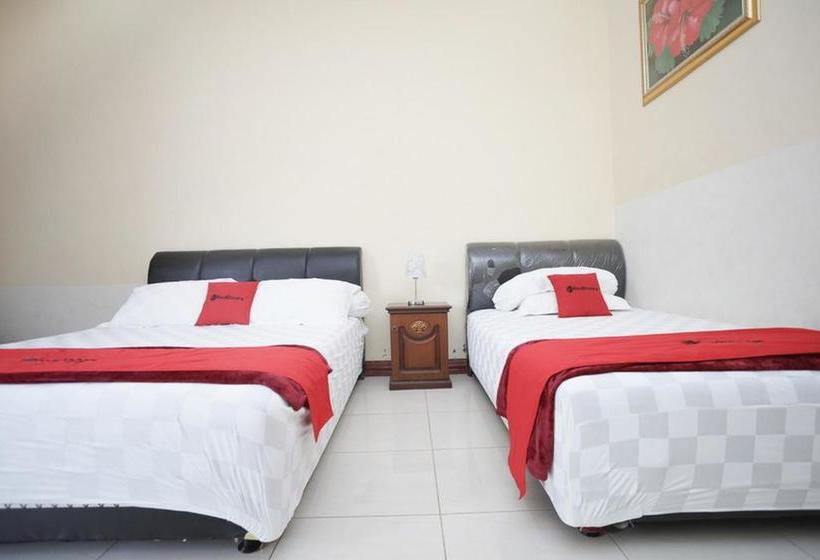 פנסיון Reddoorz Syariah Near Bundaran Joeang