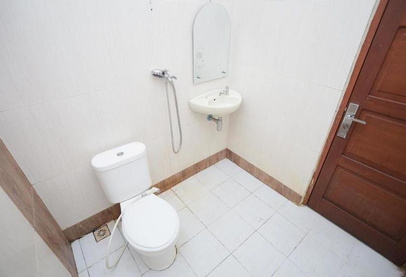 פנסיון Reddoorz Syariah Near Bundaran Joeang