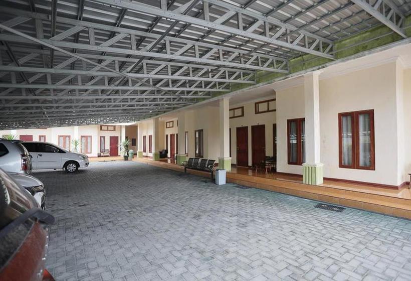 פנסיון Reddoorz Syariah Near Bundaran Joeang