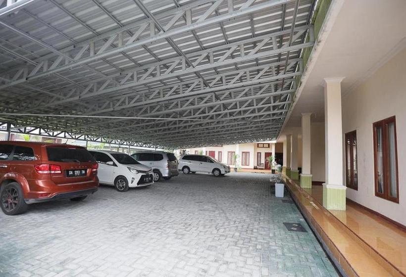 פנסיון Reddoorz Syariah Near Bundaran Joeang