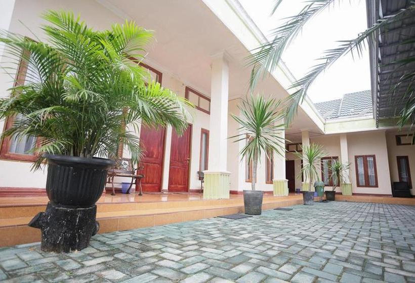 פנסיון Reddoorz Syariah Near Bundaran Joeang