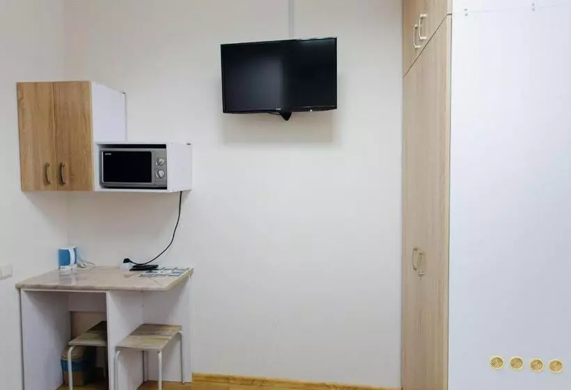 ユースホステル Villa Zhanna