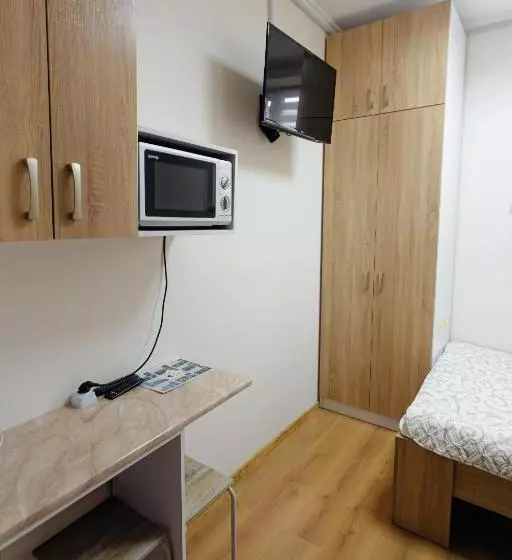 ユースホステル Villa Zhanna