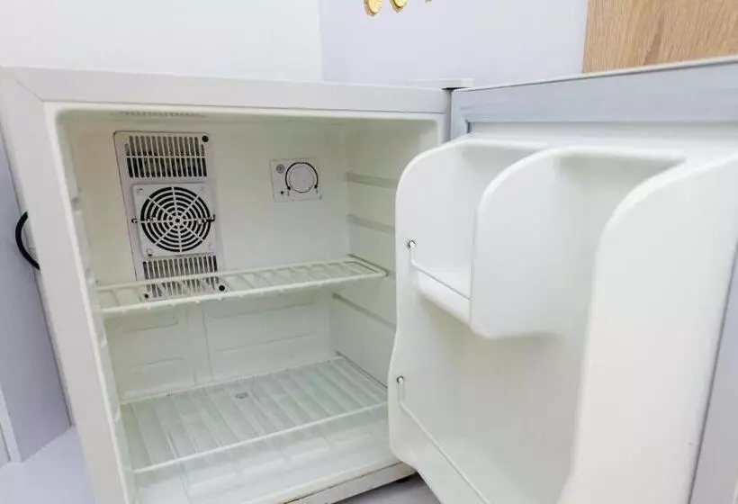 ユースホステル Villa Zhanna