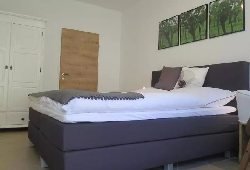 Aamiaismajoitus (B&B) Nussböckgut