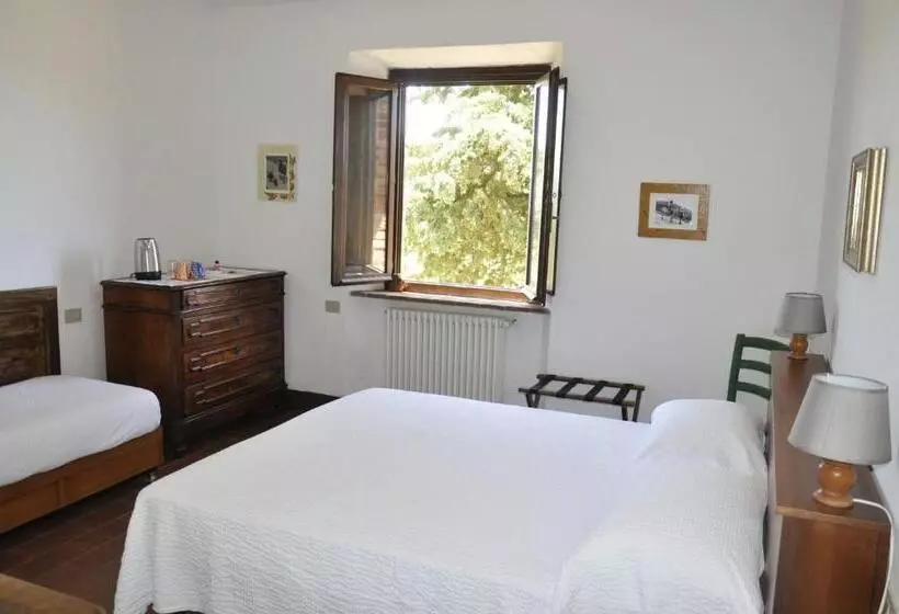 ホテル La Colombera In Toscana