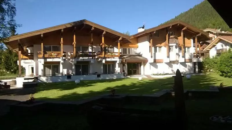 ホテル Residenza E Appartamenti Le Colonnine