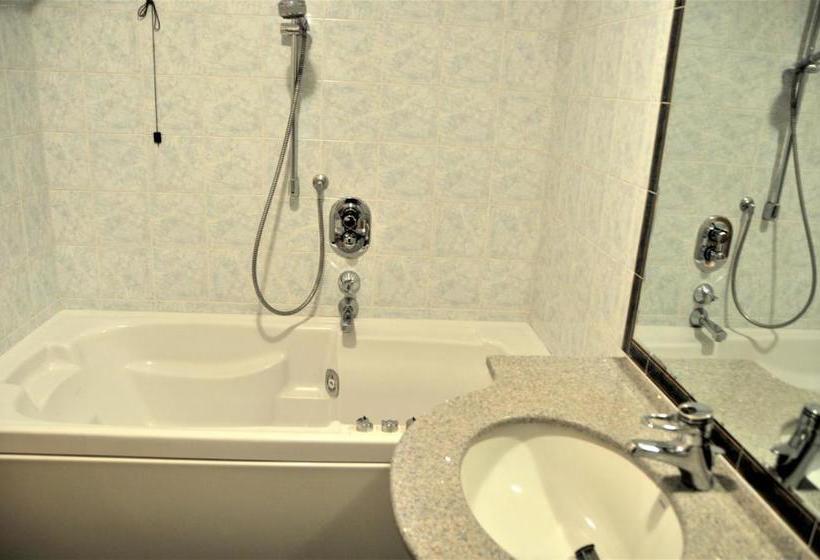 Hotel Residenza E Appartamenti Le Colonnine