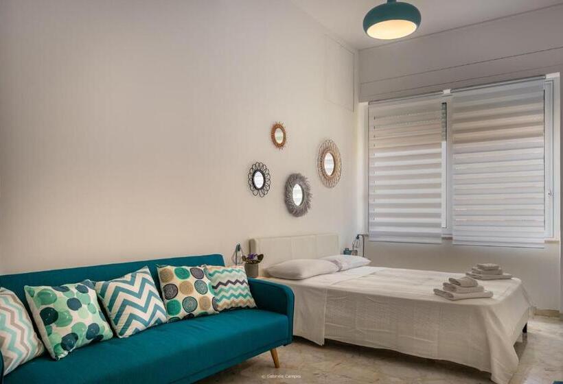 تختخواب و صبحانه Oniro