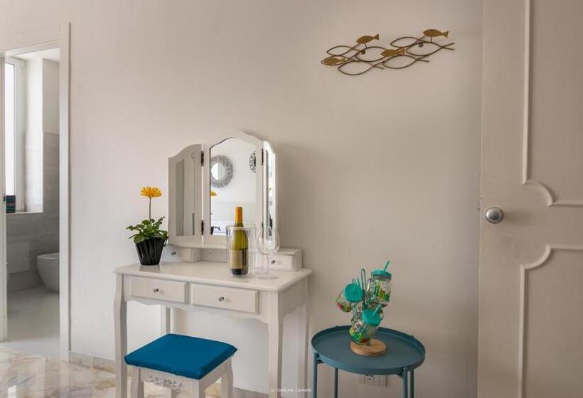 تختخواب و صبحانه Oniro