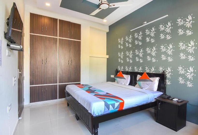 هتل Fabexpress Bzoie Heritage