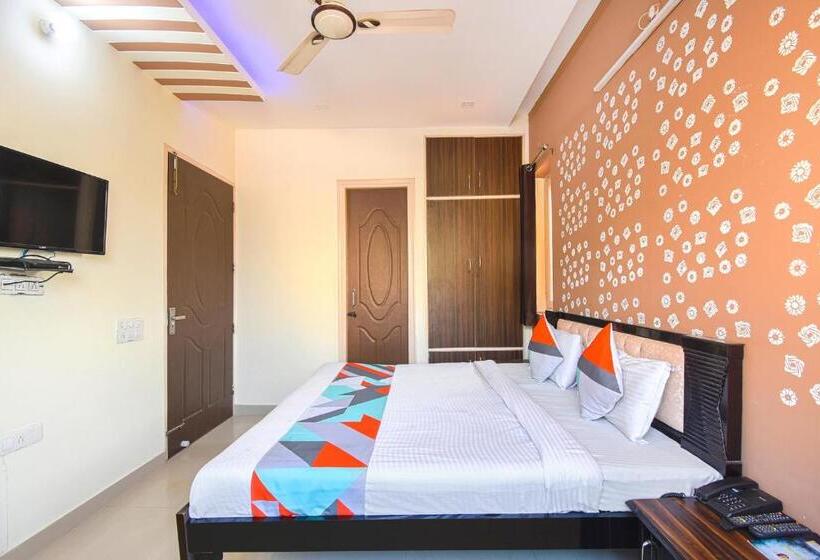 هتل Fabexpress Bzoie Heritage