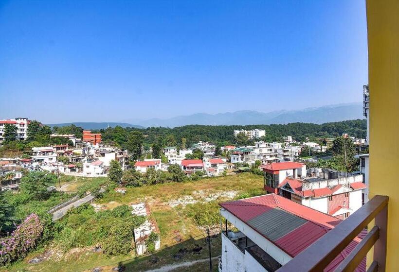 هتل Fabexpress Bzoie Heritage