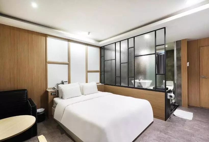 Hotelli Pyeongtaek Moon