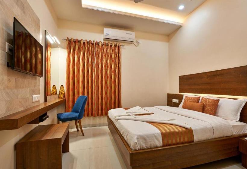 בית מלון כפרי Rajpurush