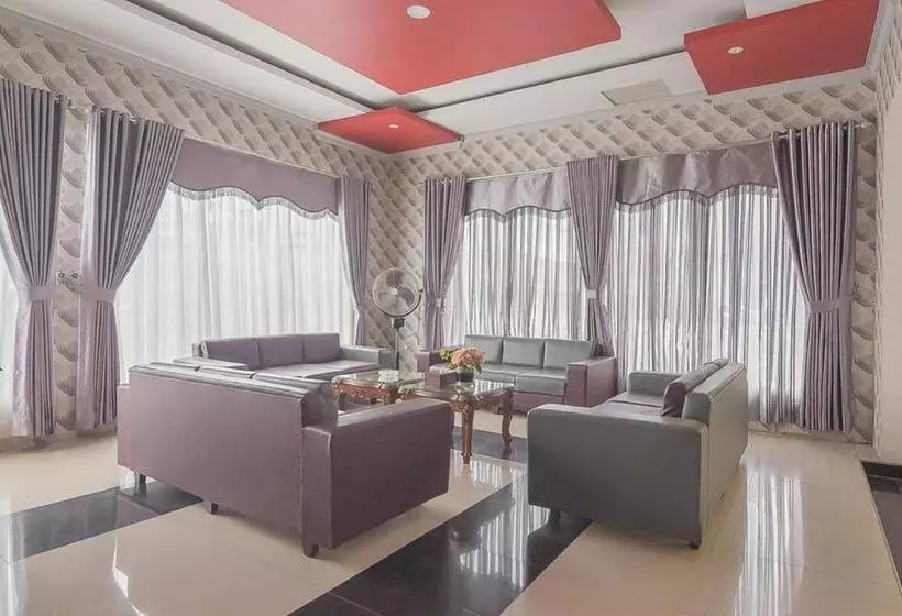 ホテル Reddoorz Syariah Near Taman Rozeline Penajam