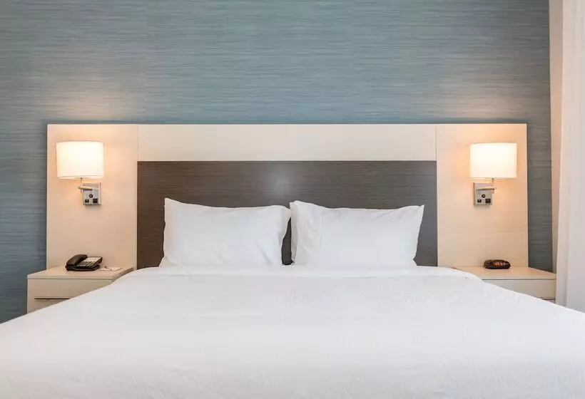 هتل Towneplace Suites Port St. Lucie I95