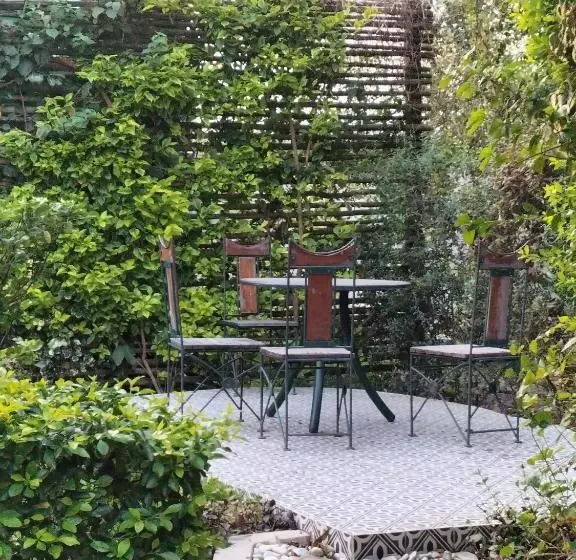 پانسیون Sunbirds Chobe