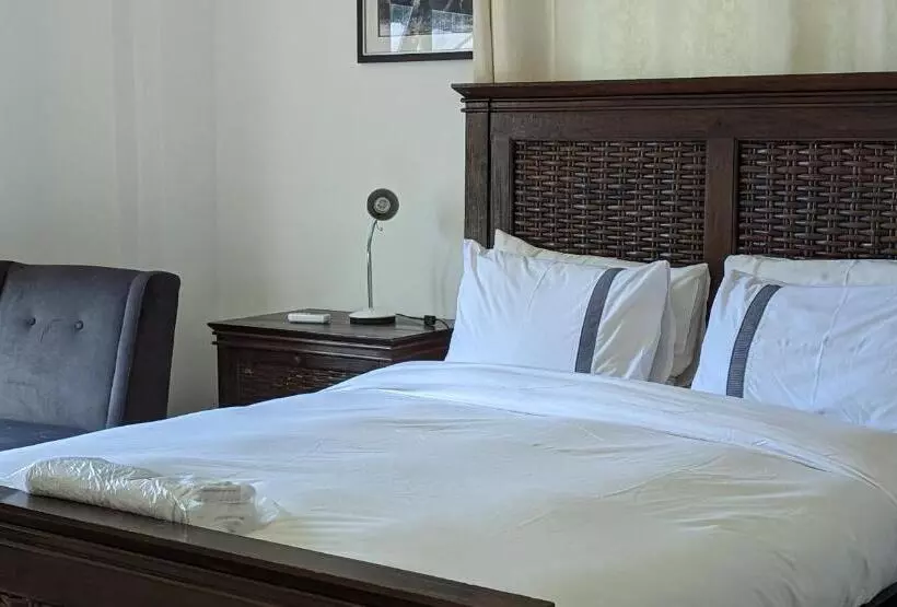 پانسیون Sunbirds Chobe