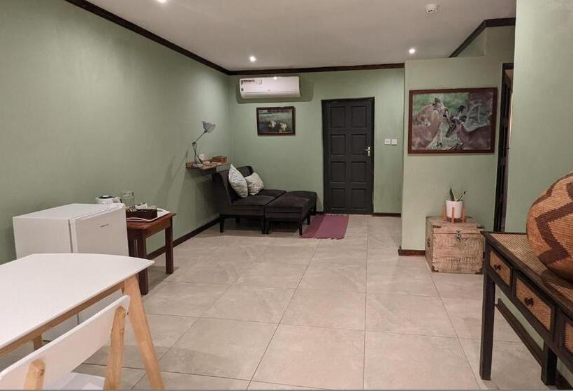 پانسیون Sunbirds Chobe